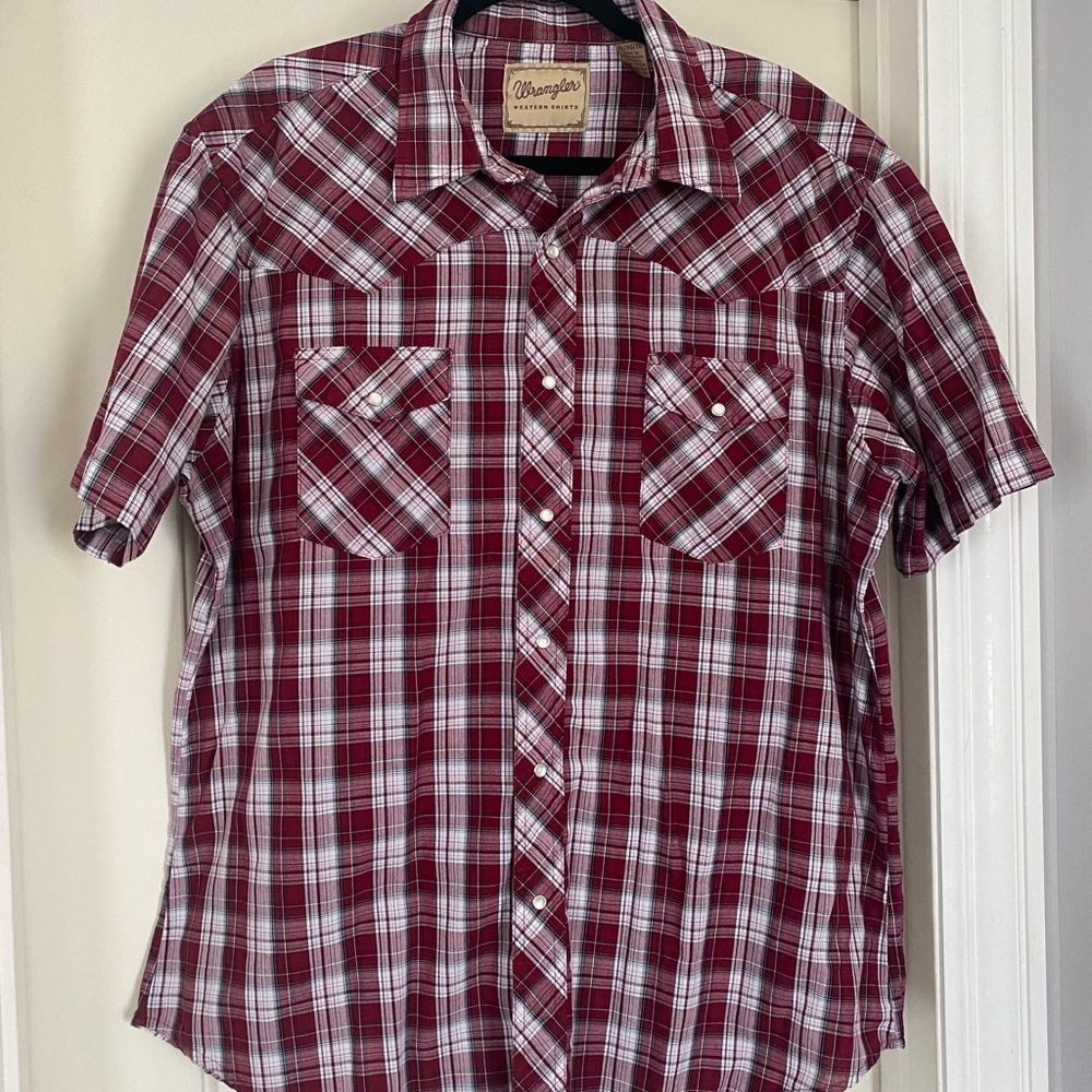 Wrangler Red and White Casual Button Down Shirt